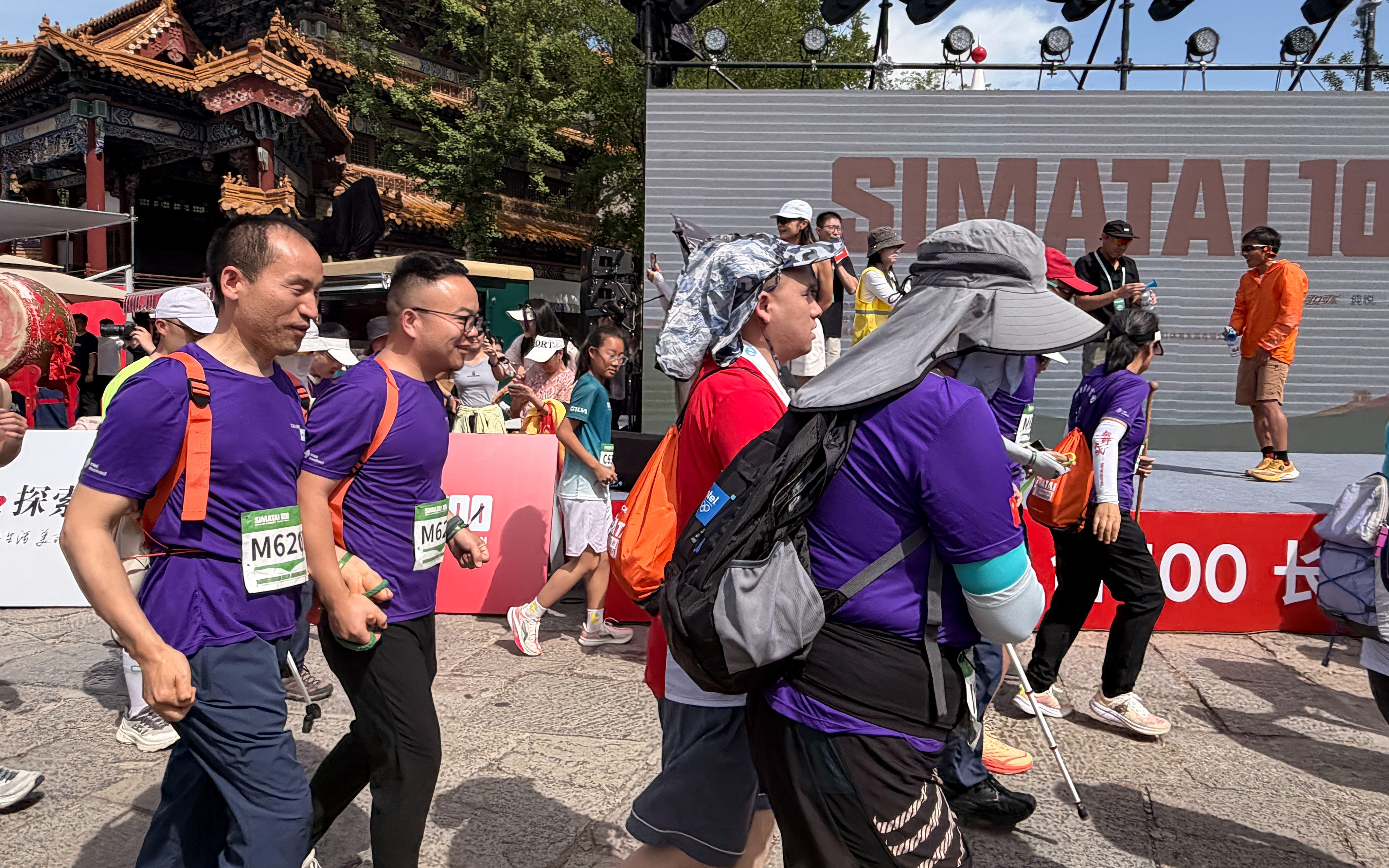 罗马诺：纽卡接近签下阿贾克斯18岁中场斯图尔，总价超2500万欧