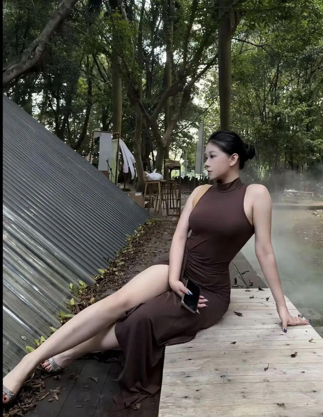 美记：只要詹姆斯确定下家，布朗尼也会被交易或者裁员