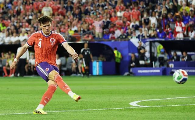 910加载中FIFA前10已有8队进16强，阿根廷明日出战，荷兰出局