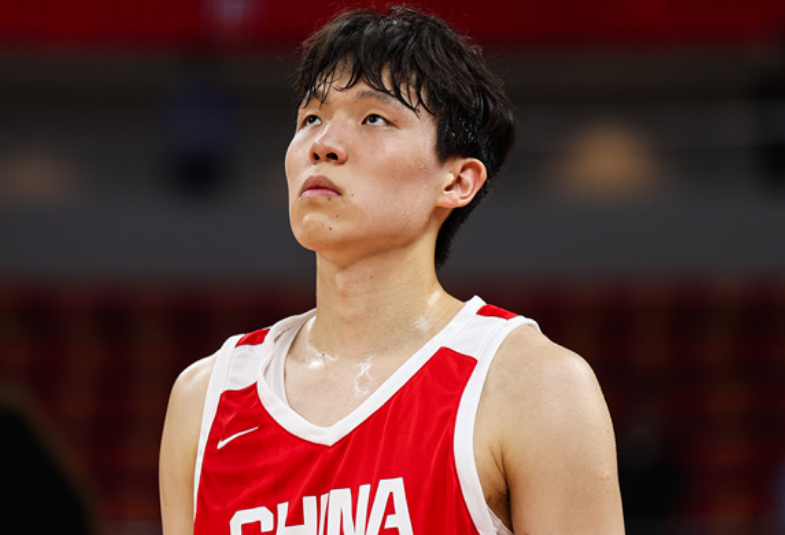 冲击正赛!2026美网资格赛首轮:郑钦文vs尤晓迪 上演金花德比